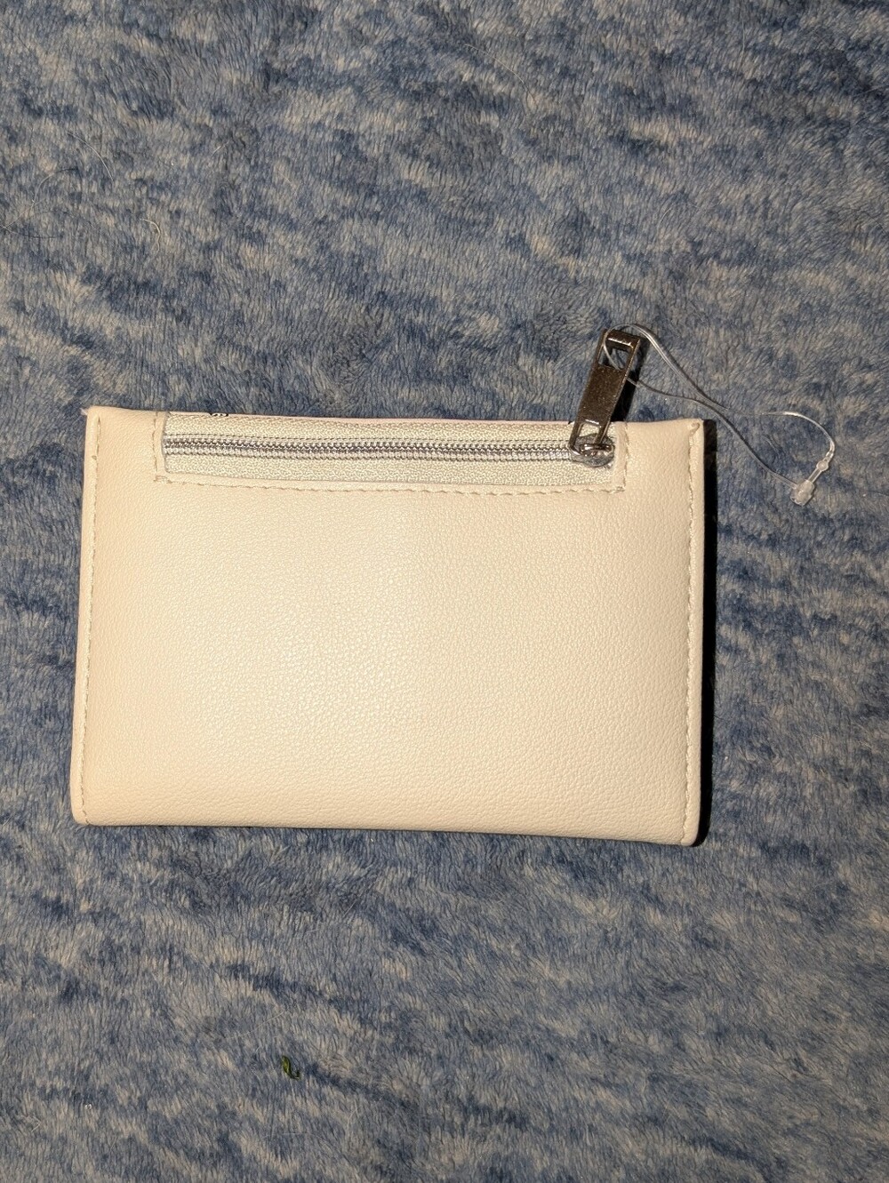 Peanuts NWOT Snoopy Rainbow Card Wallet - Cream with Pastel Accents - Picture 3 of 5